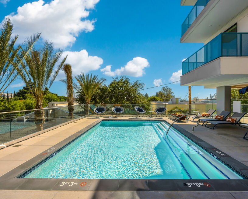 2BR Hollywood Suites with Swimming-pool