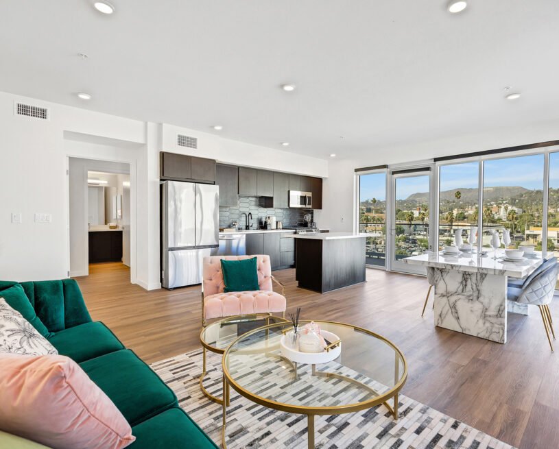 2-Bedroom East Hollywood Premium